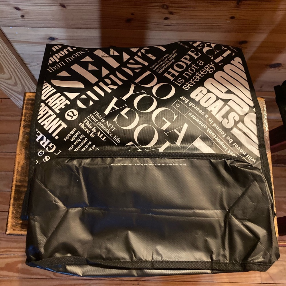 Lululemon bags